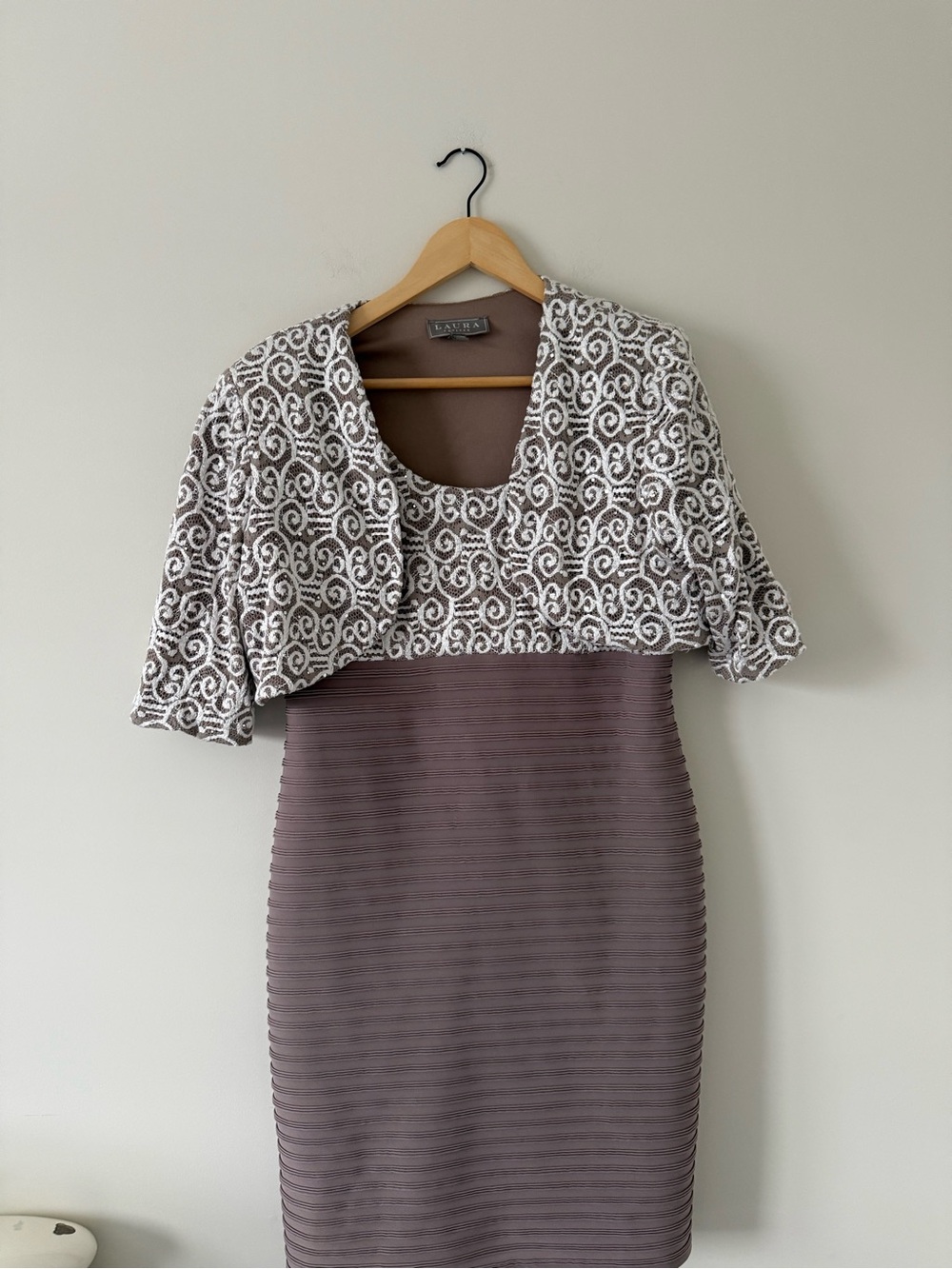 Shrug and Sleeveless Mauve and White Lace-Topped Midi Dress Set (size 12P)